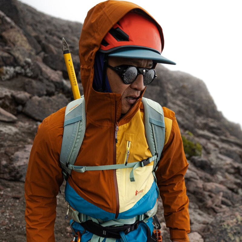 Impermeo 3L Hooded Shell Jacket - Men's - Image 31