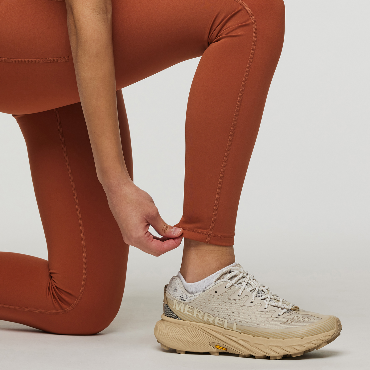 Muevo Tight - Women's - Image 6